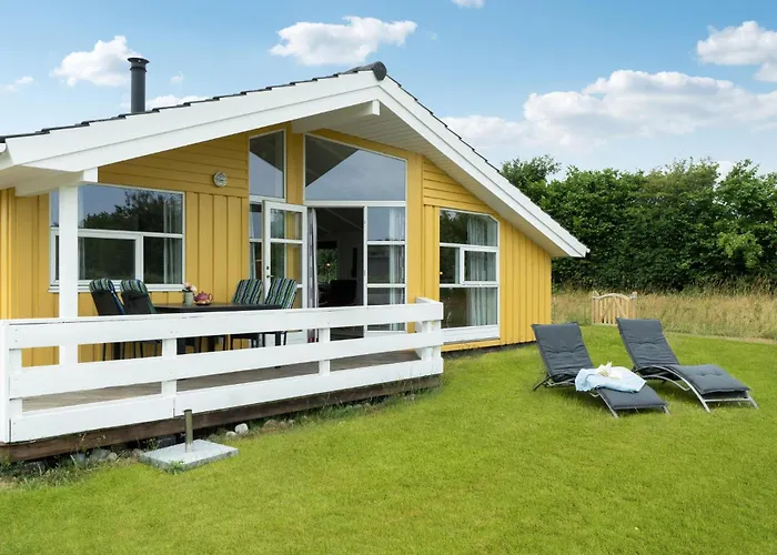 Three-bedroom In Rudkobing